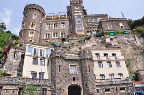 Studio Apartment In Neapolitan Castle Int 28 Nápoles Exterior foto